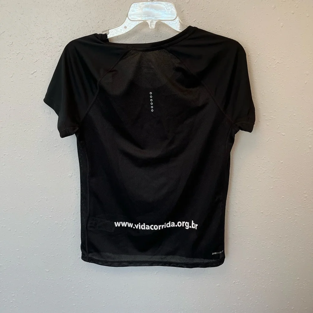 NIKE Shirt - Picture 3 of 5